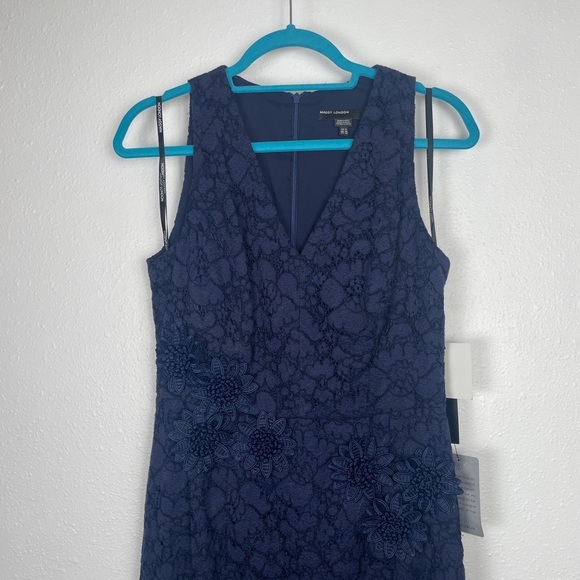 NWT Maggy London Navy Valentine Midi Dress with 3-d floral appliques Sz. 6 - Picture 6 of 13